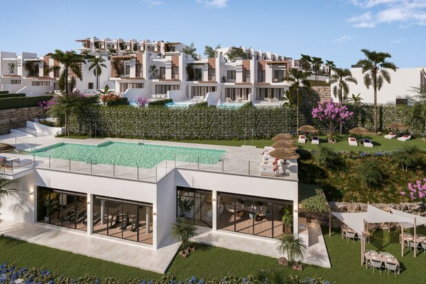 Townhouse met zwembad naast de golfbaan El Chaparral, Mijas