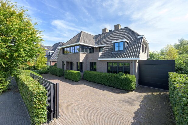 Villa de luxe près de la frontière néerlandaise sur 1 451 m² à Meersel-Dreef