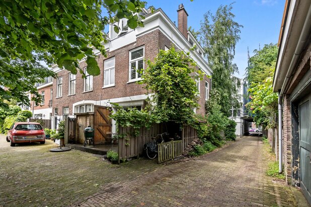 Villa te koop in 'S-GRAVENHAGE met referentie 19107406777