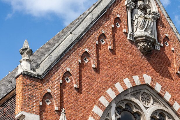 Unieke vastgoedopportuniteit met historisch karakter 