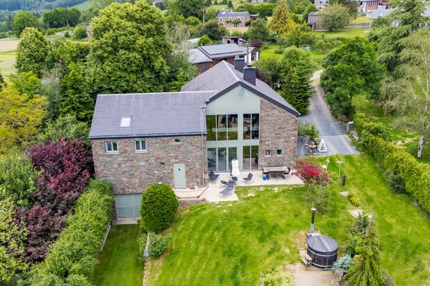 Villa met een hectare grond in La Roche-en-Ardenne