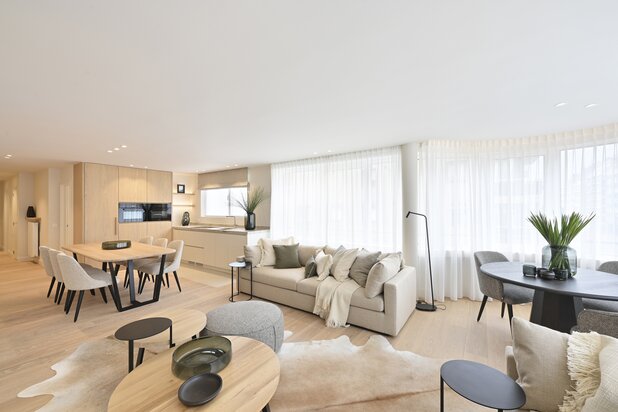 Magnificent corner flat, perfectly located in the vibrant heart of Knokke.