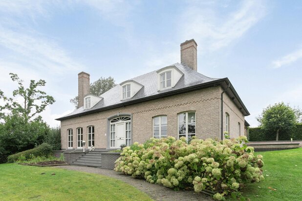 Villa for sale in Dikkelvenne 