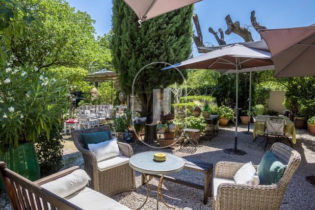 Charming property for sale near L'Isle sur la Sorgue