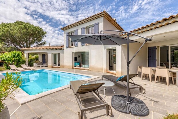 Modern villa in Le Plan-de-la-Tour for sale through our Grimaud estate agency