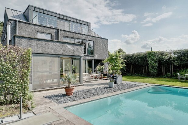 Exclusieve moderne villa van 389m² met openluchtzwembad