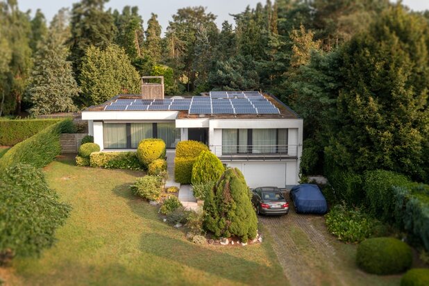 Residentiële bungalow op prachtig perceel van 4125m² in de Brugse rand! 