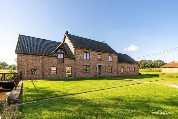 Gerenoveerde hoeve met authentieke charme op ca. 1,1ha in Paal (Beringen)