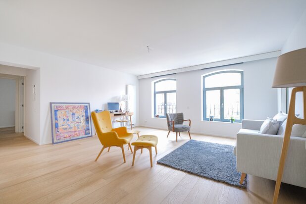 UNDER OFFER !! Place Brugmann - Chatelain, 3 bedroom apartment - terrace