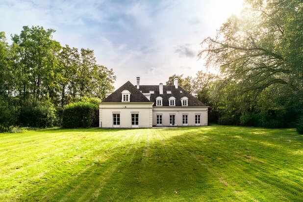 Prestigieuze villa in het Pleispark