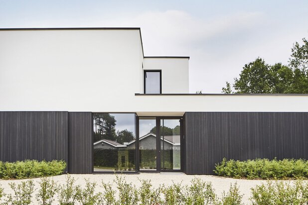 NIEUWE MODERNE VILLA PALEND AAN NATUURDOMEIN