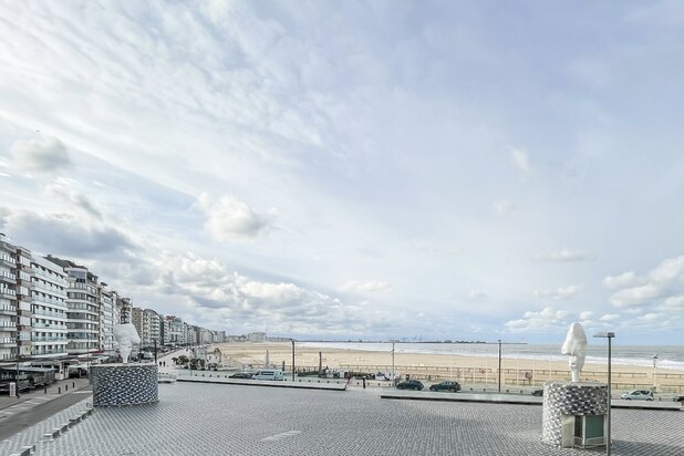 Zuid-west gericht appartement met ZEEZICHT gelegen op het Rubensplein