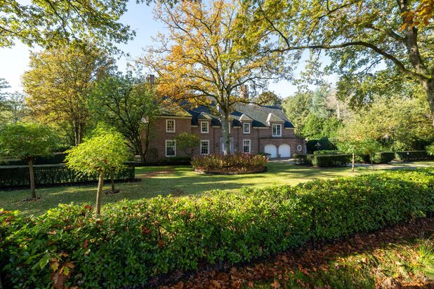 Villa Laporta architecturale avec 5 chambres, 3 salles de bains sur 5.233m².