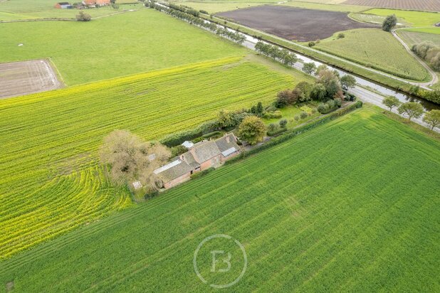 Landelijk wonen vlakbij de kust 