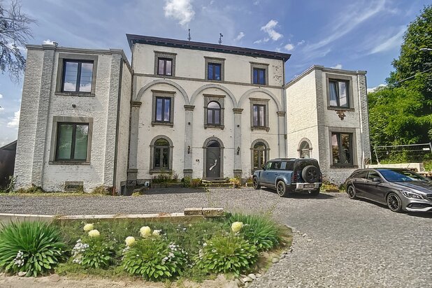 Uitzonderlijk huis met zwembad 6/7 slaapkamers