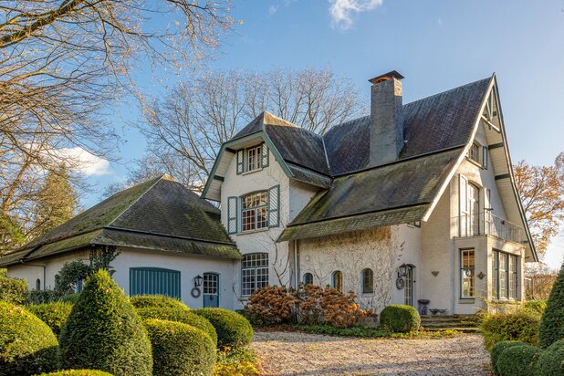 HISTORISCHE VILLA  MET BOUWVERGUNNING OP TOPLOCATIE TE SCHOTENHOF