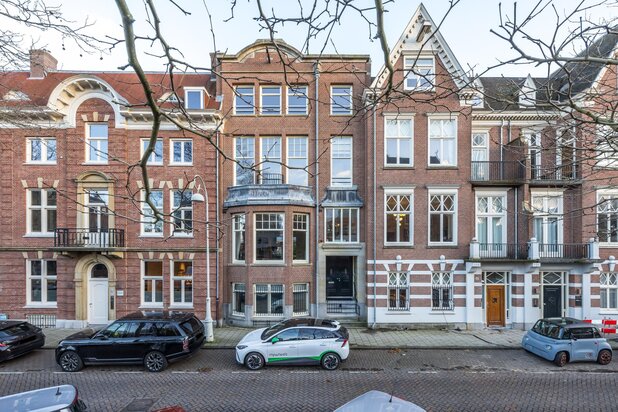 Villa te koop in AMSTERDAM met referentie 19408027138