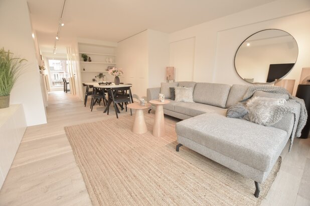 Magnifique appartement en duplex rénové avec 3 chambres situé à proximité de la plage et du centre animé