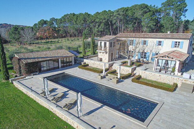 Bastide met panoramisch zicht in de Provence