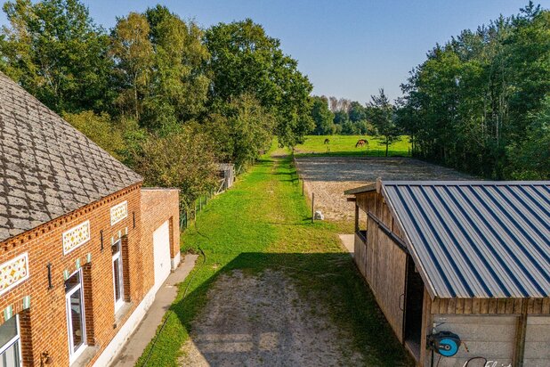 Charmante hoeve met stallen op ca. 8.000 m2  te Heist-op-den-Berg (Mogelijkheid tot aankoop extra ca. 2,7 ha weiland)