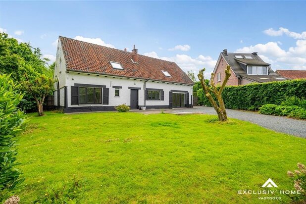 Charming country house on almost half an acre in Boechout