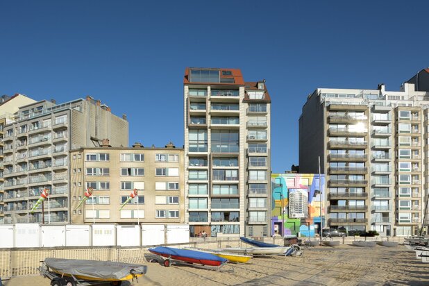 Frontaal zeezicht appartement op een centrale ligging te Duinbergen, recent gebouwde residentie