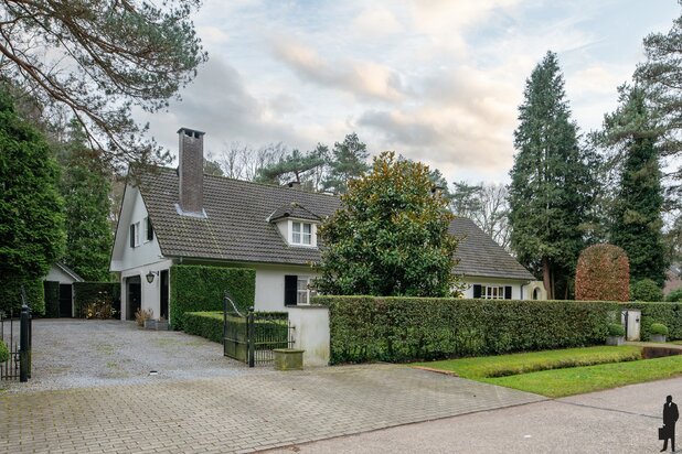 Stijlvolle villa op 1700m² met 4slks, 3bdks in Oud-Turnhout