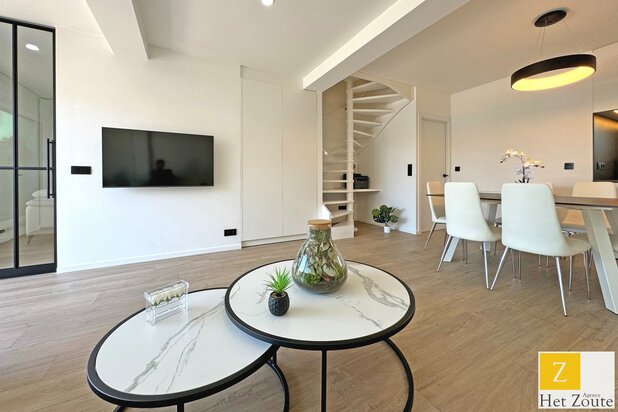 Luxueus duplex penthouse, zonneterras nabij strand te Knokke