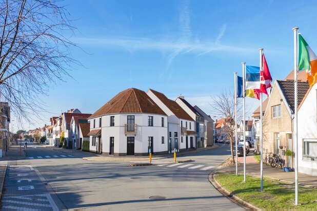 Nieuwbouw woning  met garage gelegen in het oude Knokke op wandelafstand van de groentenmarkt en de winkels