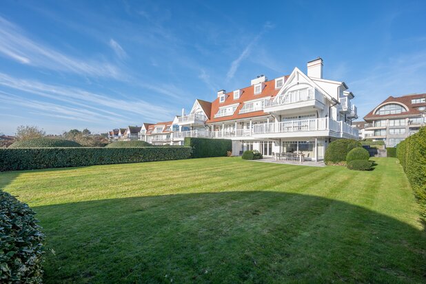 Uitzonderlijk tuinappartement met prachtig zicht op de Approach Golf