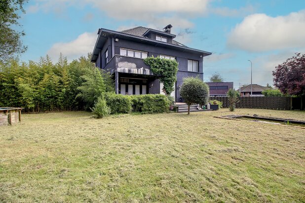 Middle-class house in the center of Mouscron