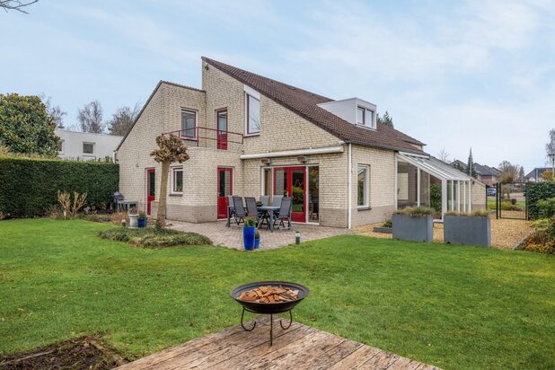 Villa te koop in WAALRE met referentie 19708536454