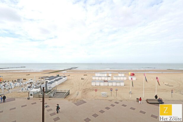 Prachtig instapklaar appartement, frontaal zeezicht Knokke