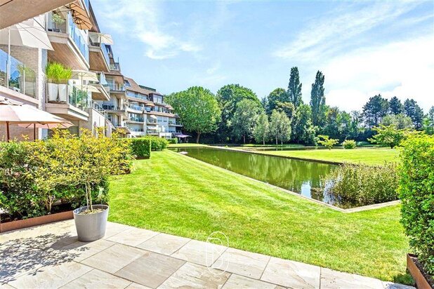 Prachtig appartement met UNIEK TERRAS uitgevend op GROEN en zonder inkijk!