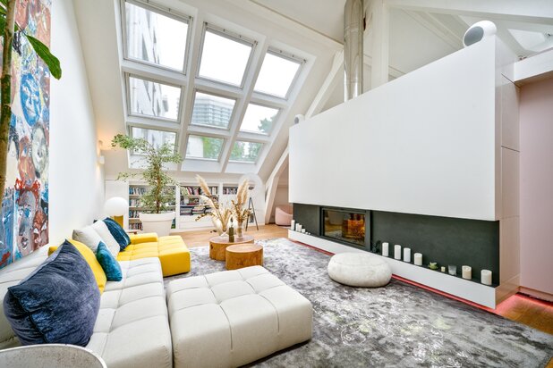 Chatelain, Exceptional Contemporary Loft with Rooftop