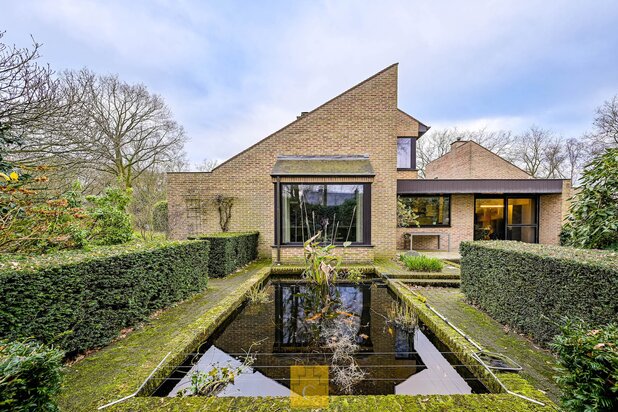 Instapklare villa met hoogwaardige afwerking en royale tuin