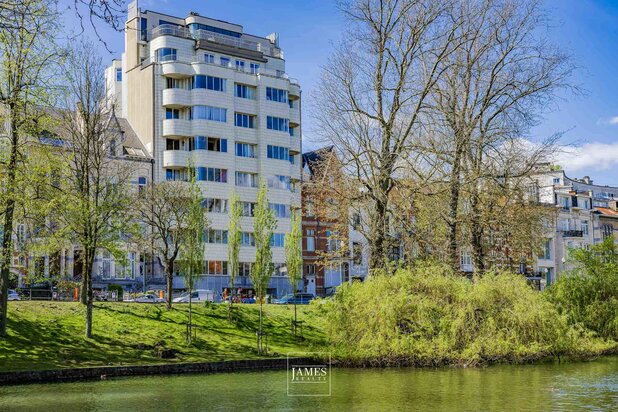 Un appartement face aux étangs d'Ixelles