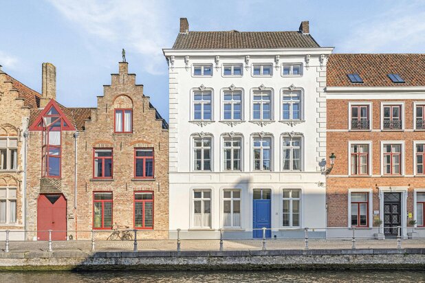 Unieke eigendom met zicht op de Sint-Annarei in Brugge