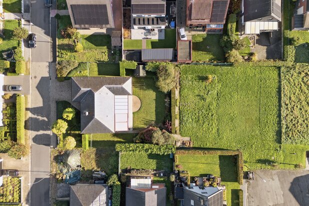 Bungalow + bouwgrond nabij centrum Grimbergen