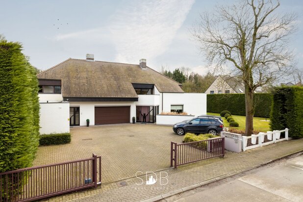 Prachtige villa met gezinstuin op 2.135m²