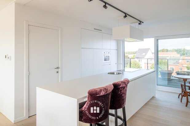 Penthouse nabij de Schelde met terrassen 