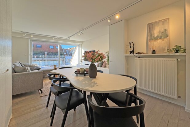 Gerenoveerd appartement met ruim terras te Knokke