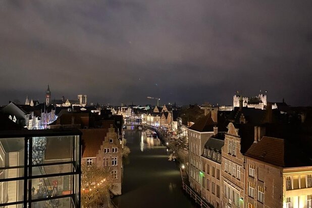 Buitengewone duplex penthouse midden in de historische binnenstad aan de Leie