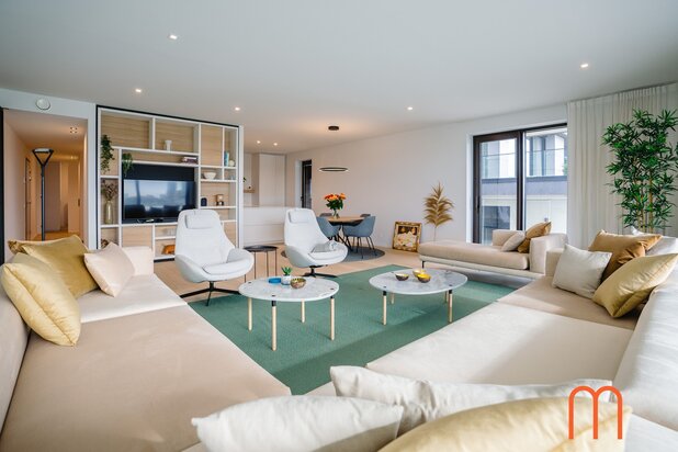 Discover luxury on “Oosteroever” Ostend in residence One Baelskaai.