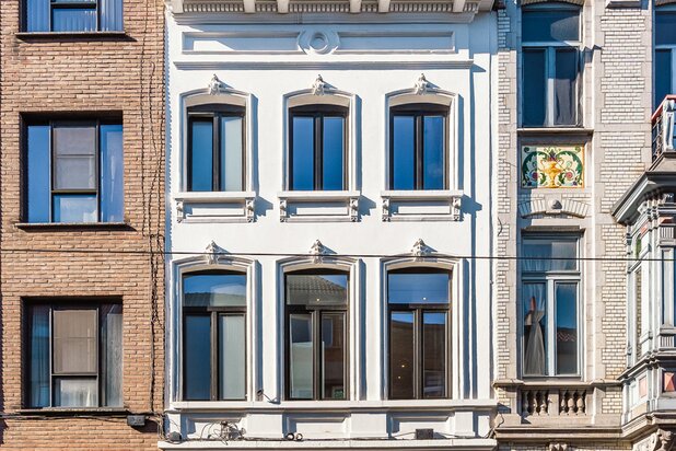 Charming yield property with beautiful facade in Ghent