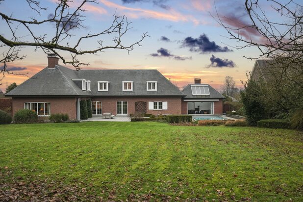 Uitzonderlijke villa in la Coquinie met zwembad op 3.578m² grond