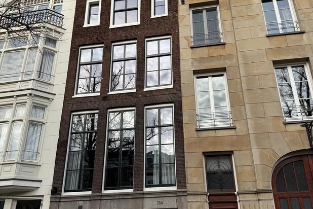 Villa te koop in AMSTERDAM met referentie 19808250899