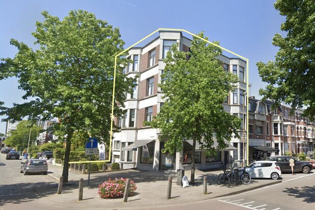 BERCHEM - Mooi opbrengsteigendom in Pulhof