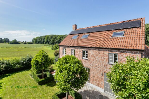 BEAUVECHAIN (Bevekom) - on the BIERBEEK - HOEGAARDEN border: cosy and bright villa in a GREEN and peaceful environment