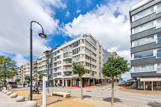 Perfect gelegen drie slaapkamer appartement met zonneterras